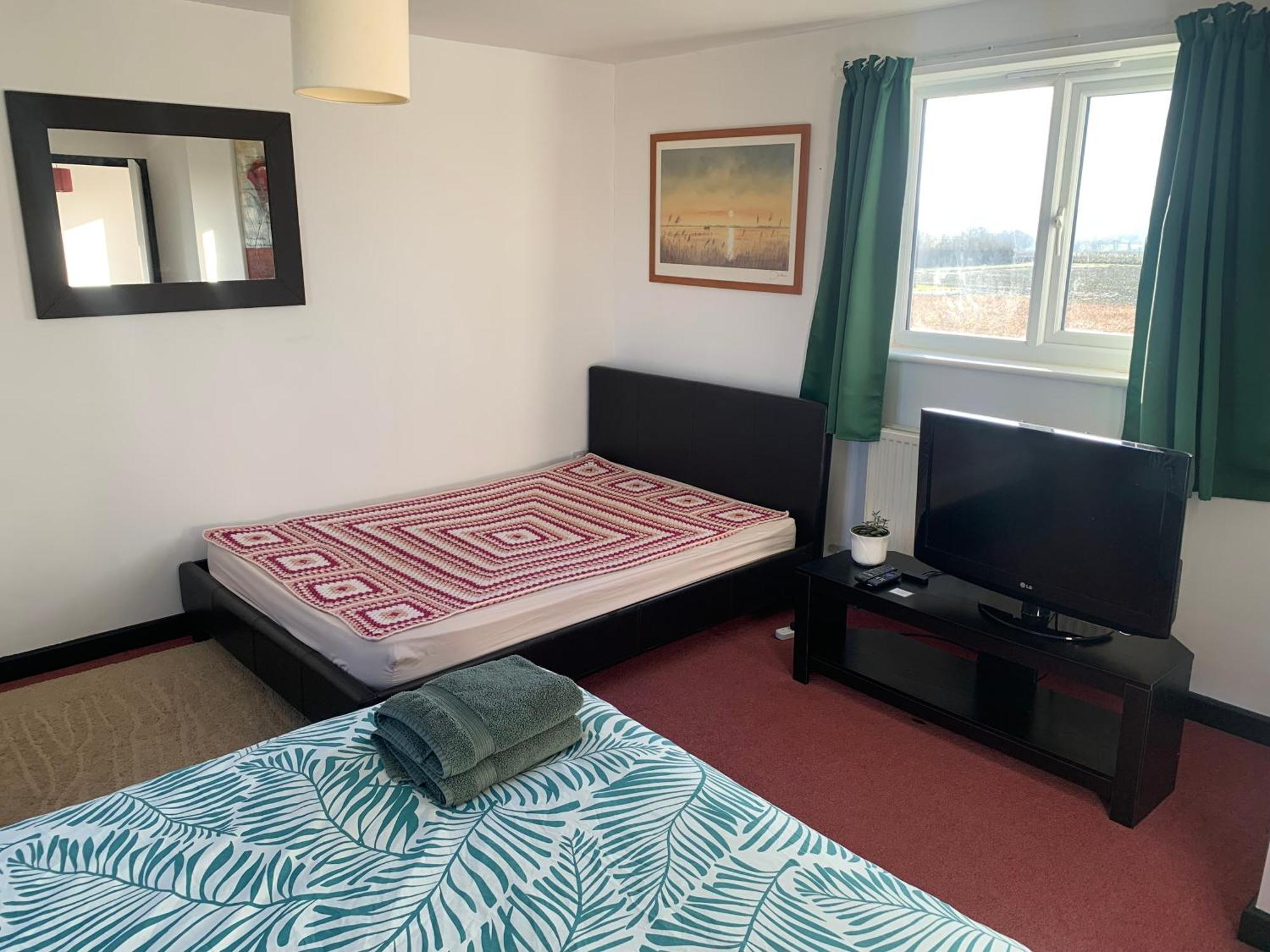 1 Bedroom Annex, Private Bathroom, Peaceful Area Claypits Eksteriør bilde
